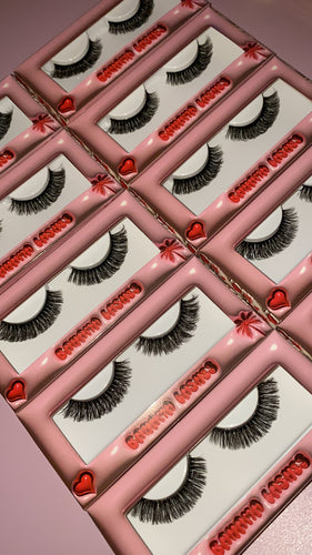 10 or 20 RUSSIAN DOLL LASHES